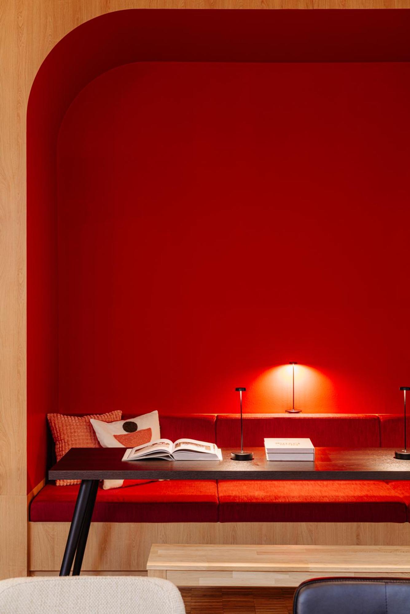 Hotel Leonardo Center 3*